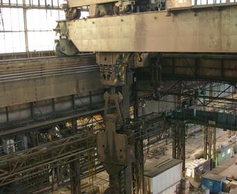 References: Reconstruction of a 250/(80/20)t Crane