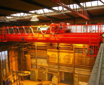 References: Casting Crane 32/10t 