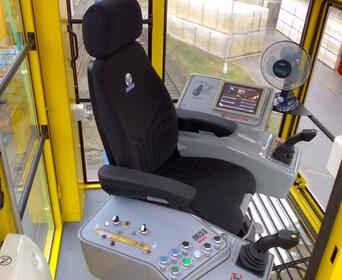 References: Delivery of a Pair of 6.3t Grab Cranes