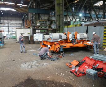 References: Delivery of a 35/12.5t Quenching Crane