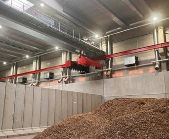 References: Teplárna Brno - wood chip manipulator 