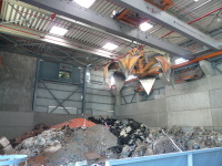 HOLCIM manipulator na SAT